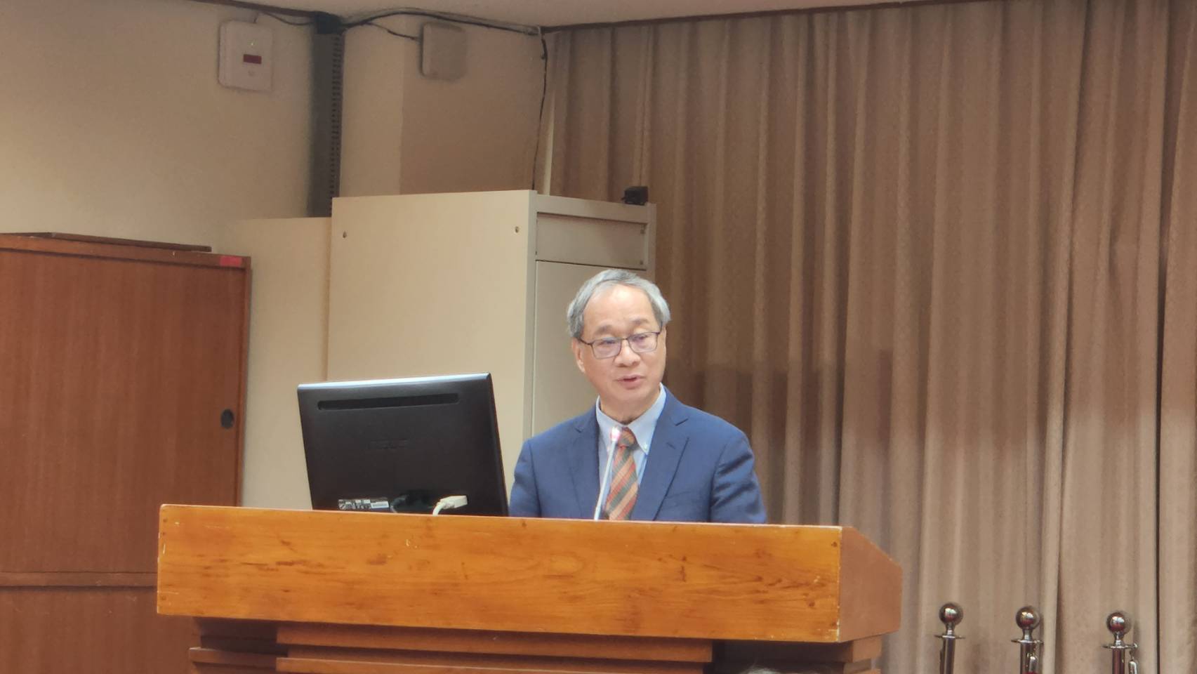 新任文化部長李遠對自己的立院處女秀表現打了80分。(江昭倫 攝)