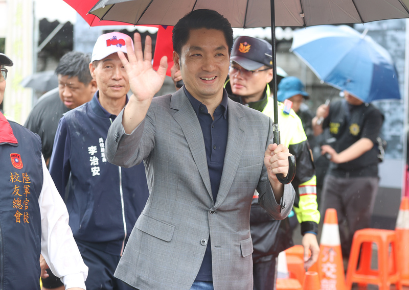 台北市長蔣萬安2日到台北市凱達格蘭大道，出席慶祝黃埔建軍建校百週年系列活動。(圖：中央社)