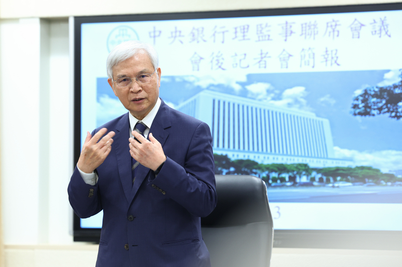 央行總裁楊金龍表示，此次要對付的是房市，不是通膨。(圖：中央社)