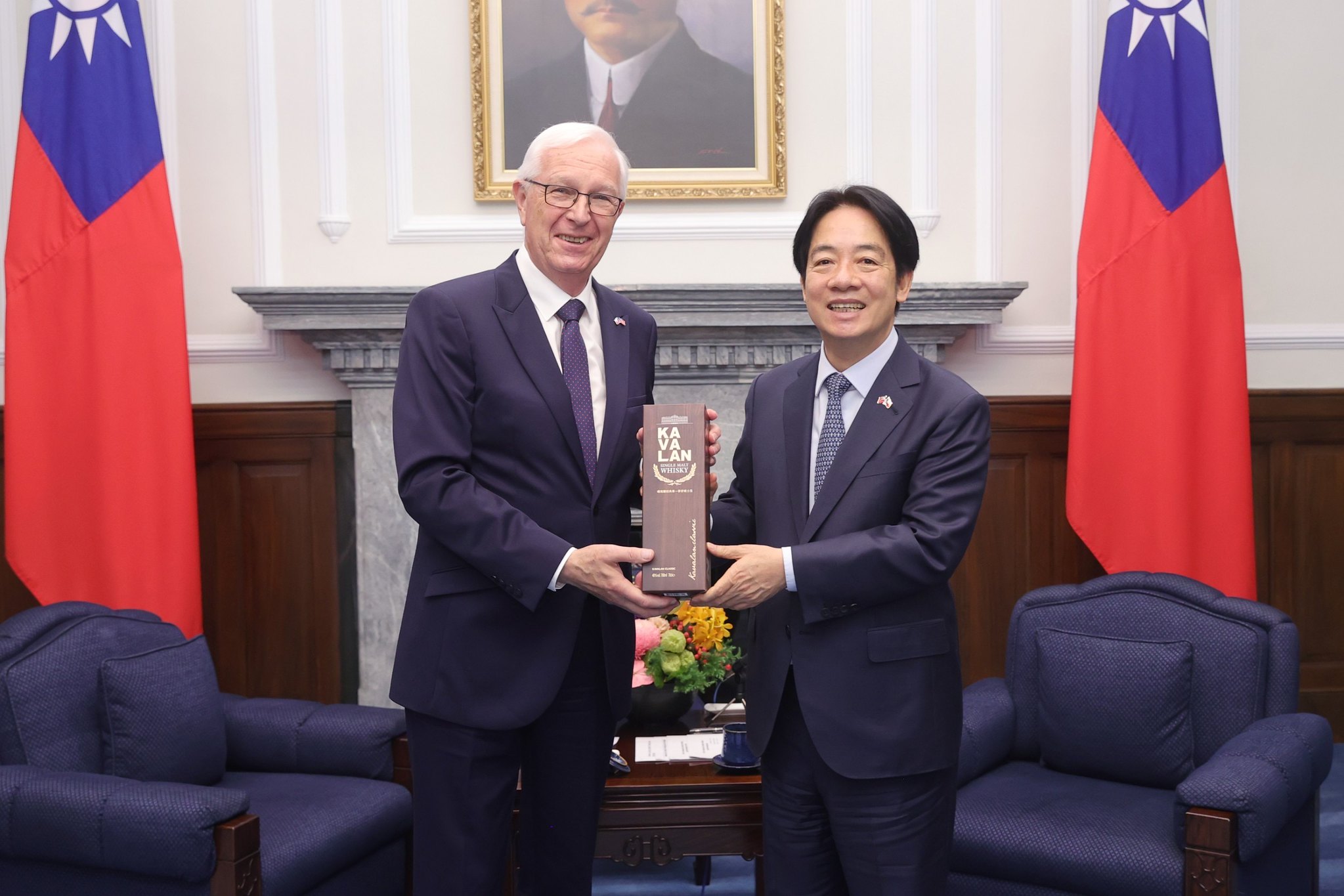 賴清德總統接見捷克參議院首席副議長德拉霍斯(Jiří Drahoš)。(總統府提供)