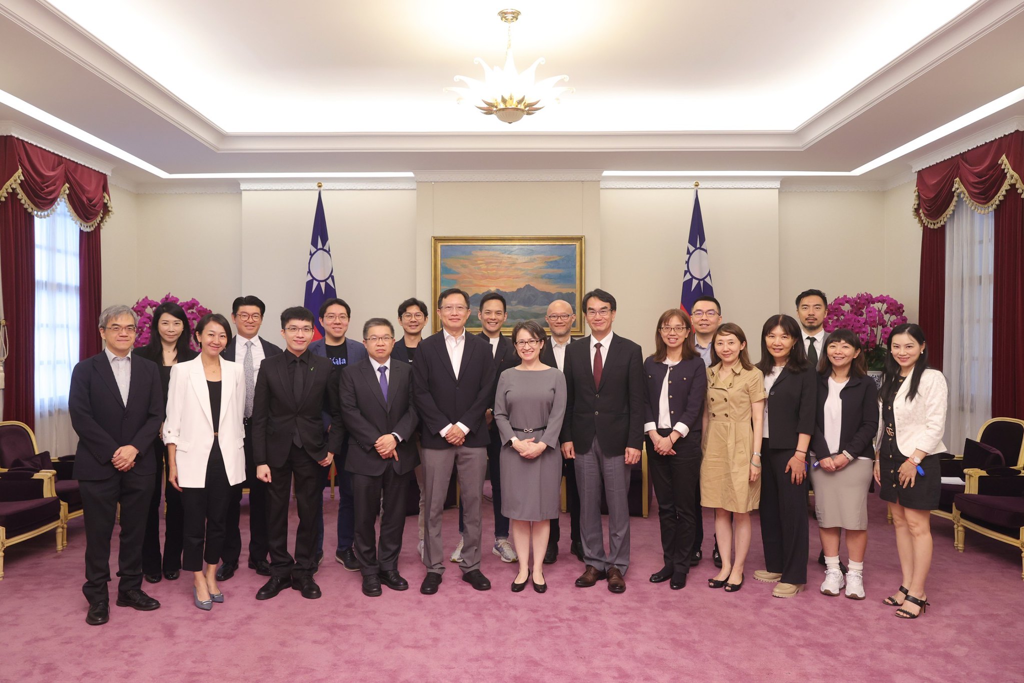 副總統蕭美琴接見「台灣網路暨電子商務產業發展協會(TiEA)」。(總統府提供)