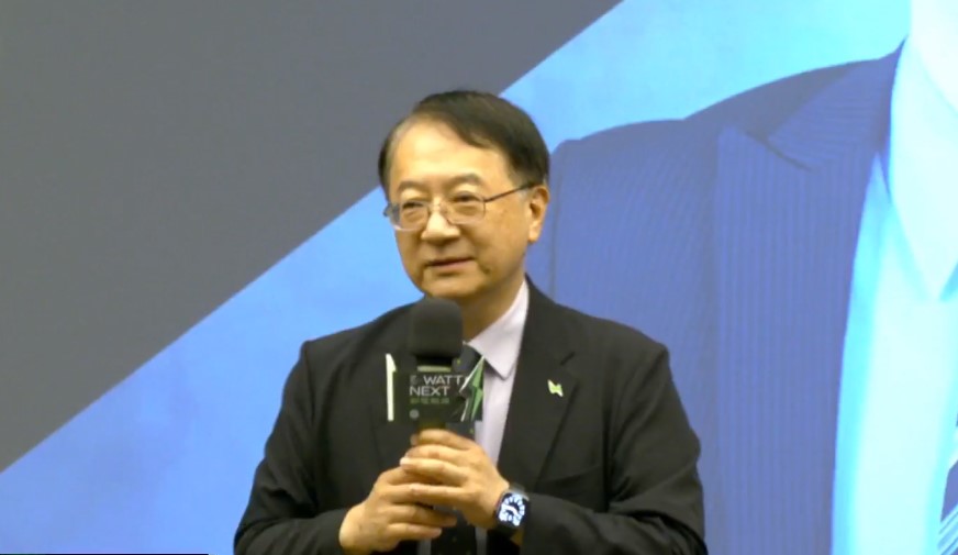 台電副總經理蔡志孟28日在第24屆瓩設計獎頒獎典禮致詞。(翻攝直播畫面)