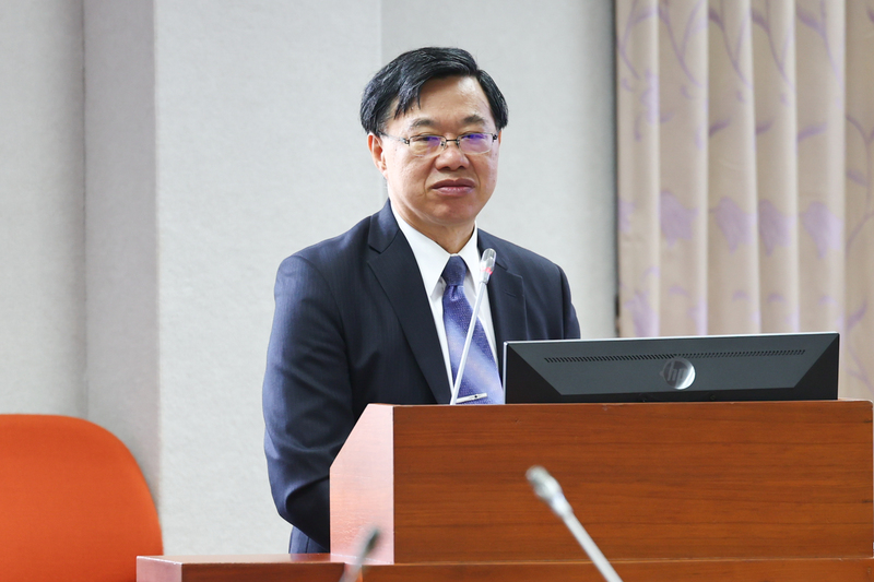 法務部次長徐錫祥16日表示，在野黨提案全數刪除媒體政策業務宣導費新台幣1234萬5000元，這攸關宣導法治教育、反賄選、反毒等，未來遇到重大政策也無法向大眾宣傳。(圖：中央社)