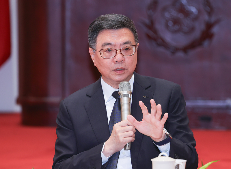 行政院長卓榮泰今天(27日)表示，疫情過後中國狀況不好，一面挽救經濟、一面展現武力，短期內經濟很難好轉。(資料照：中央社)