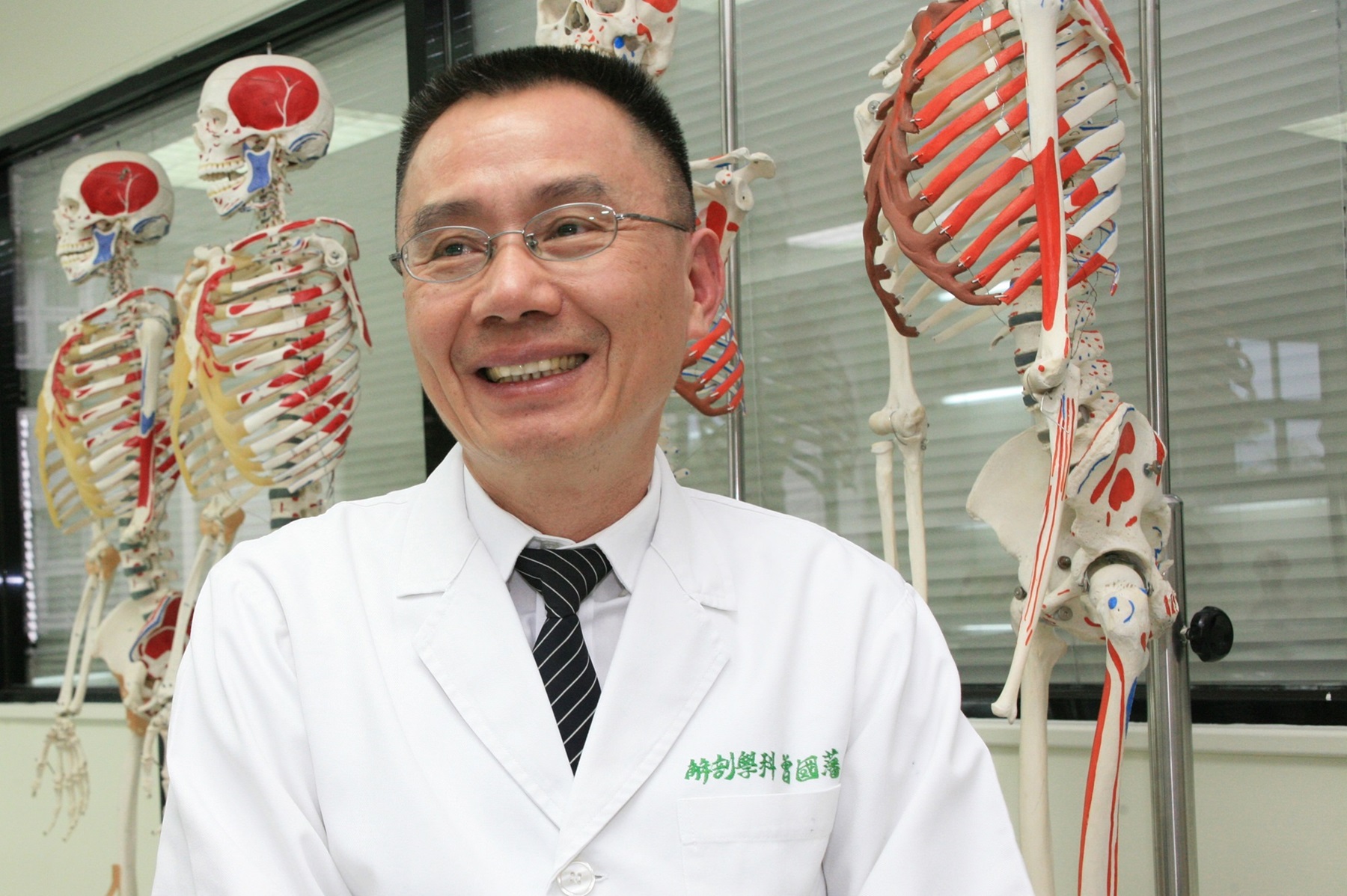 教育部指出，本屆師鐸獎最年長的獲獎者為慈濟大學教授曾國藩。(圖:教育部)