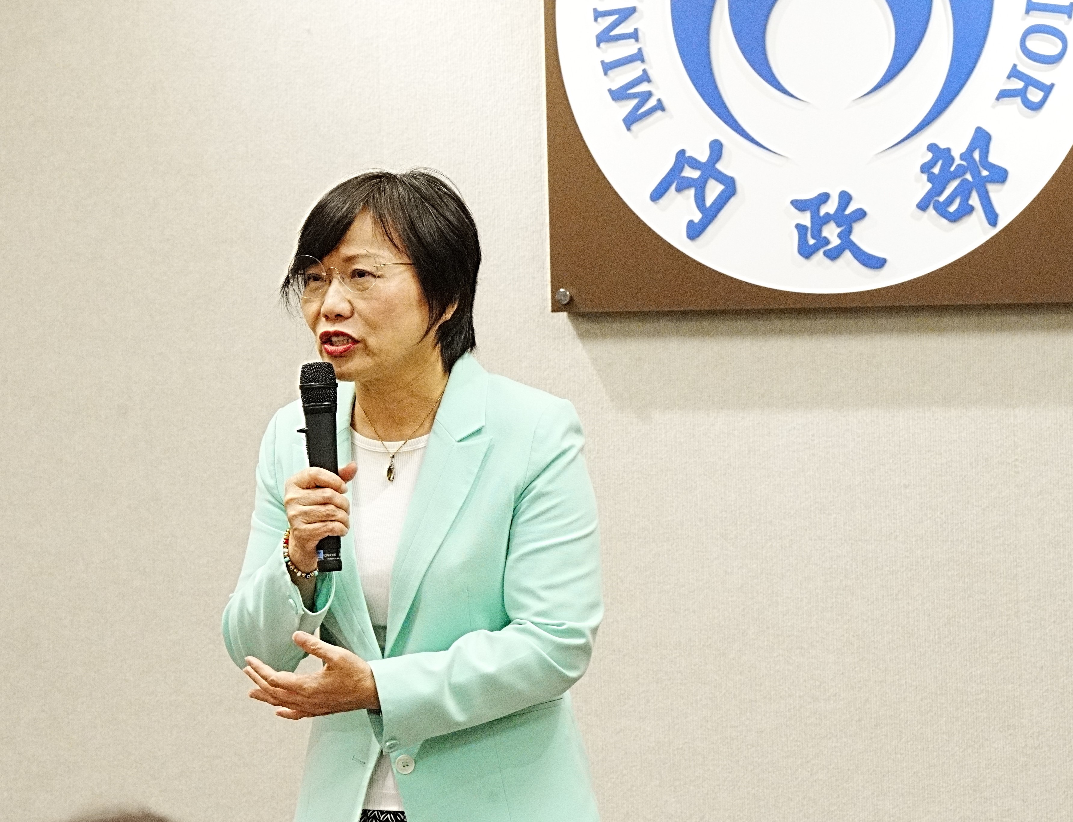 內政部長劉世芳7日在部務會報上表示，為即時因應救災作業，中央及地方政府應通力合作建立聯繫網絡。(資料照/楊仁翔 攝)