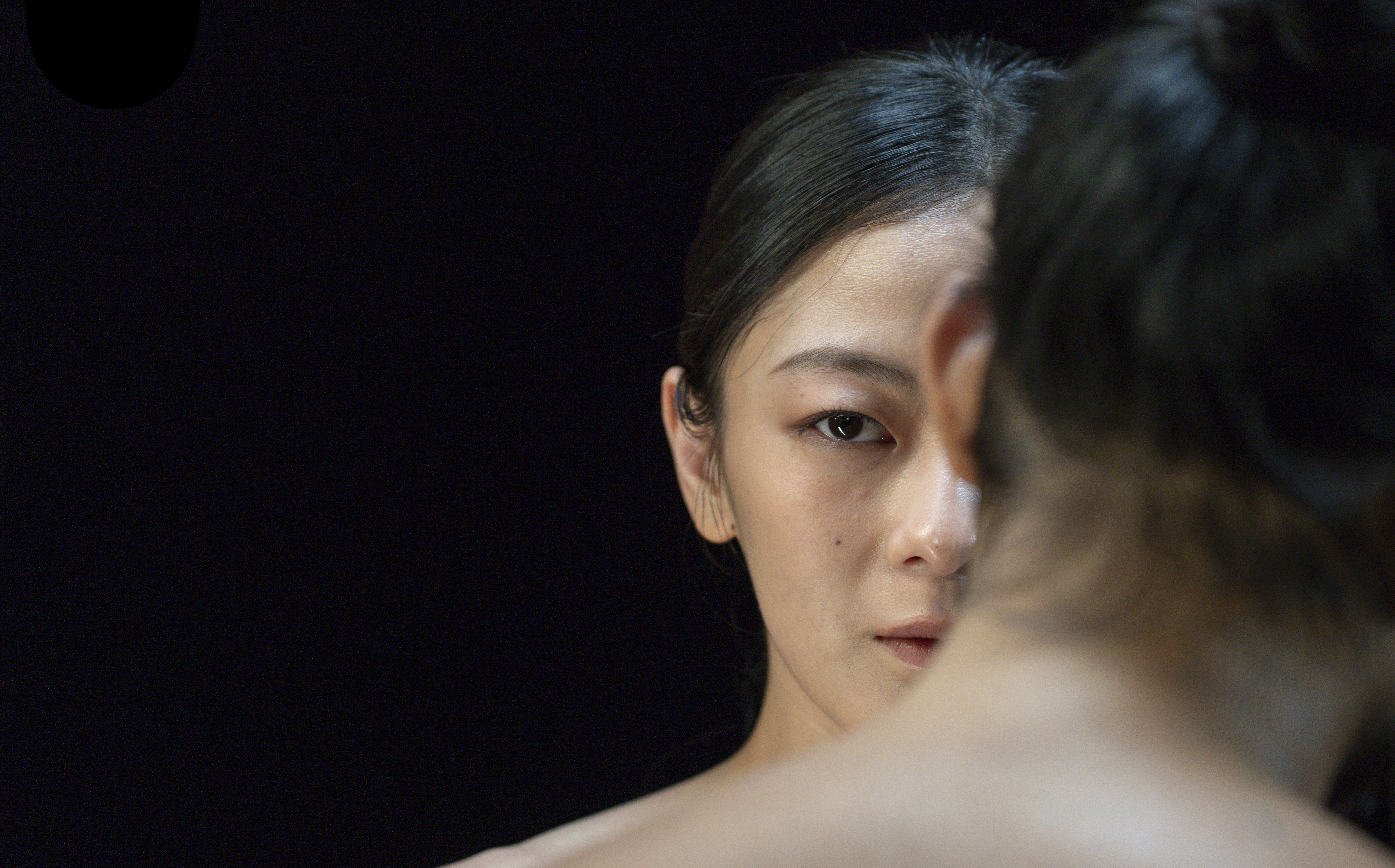 河床劇團「開房間系列」最終章《寂靜》VR作品，入圍2024年威尼斯影展沉浸式內容競賽單元內容。(劉振祥 攝／河床劇團提供)