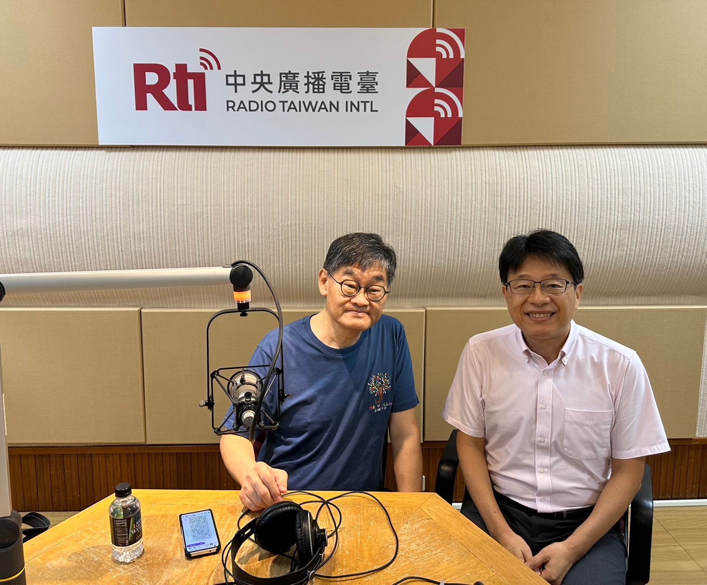 林宏文作家與莊豐嘉主持人