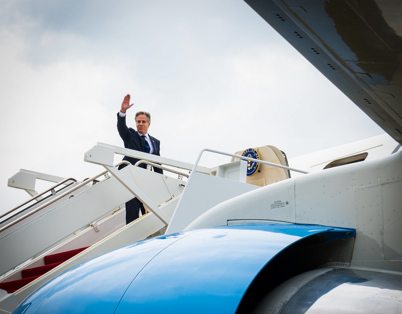 即將離任的美國國務卿布林肯12日啟程前往布魯塞爾與歐洲盟友舉行會談。(圖：美國國務院)