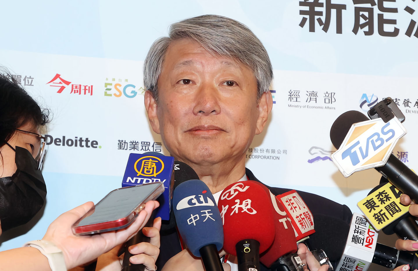 經濟部長郭智輝21日談到核廢料處理議題時指出，感謝新北市核定核二水保計畫，現在一切都按照計畫進行。資料照。(圖：中央社)