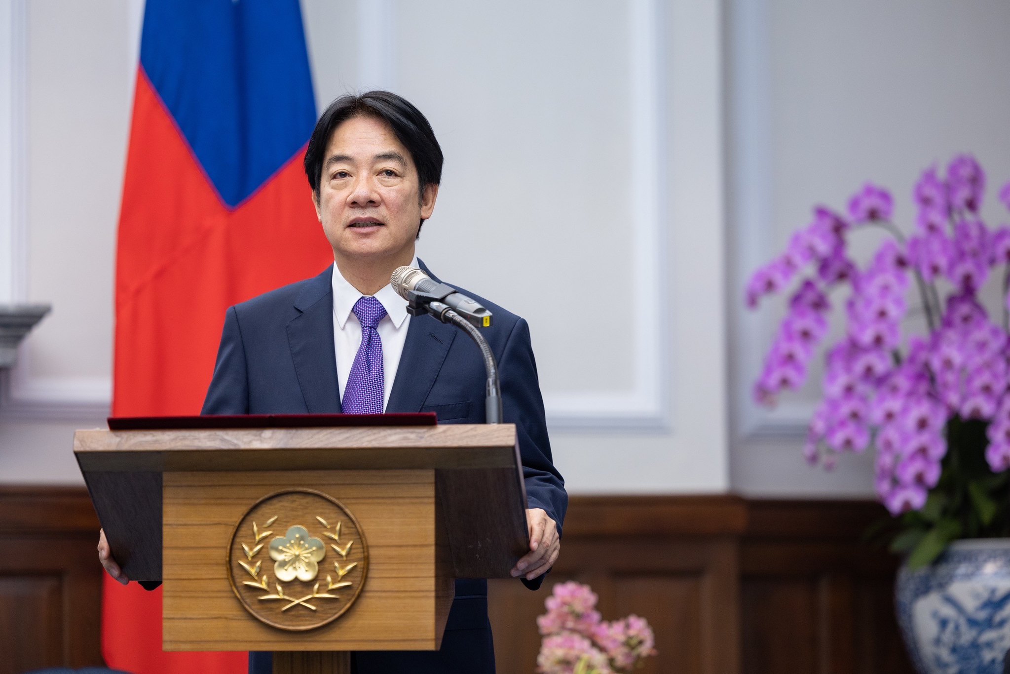 賴總統13日召開主題為「凝聚反併吞共識，因應中國統戰滲透」的高層國安會議後，宣布在5方面採取共17項策略。(圖：總統府flickr)