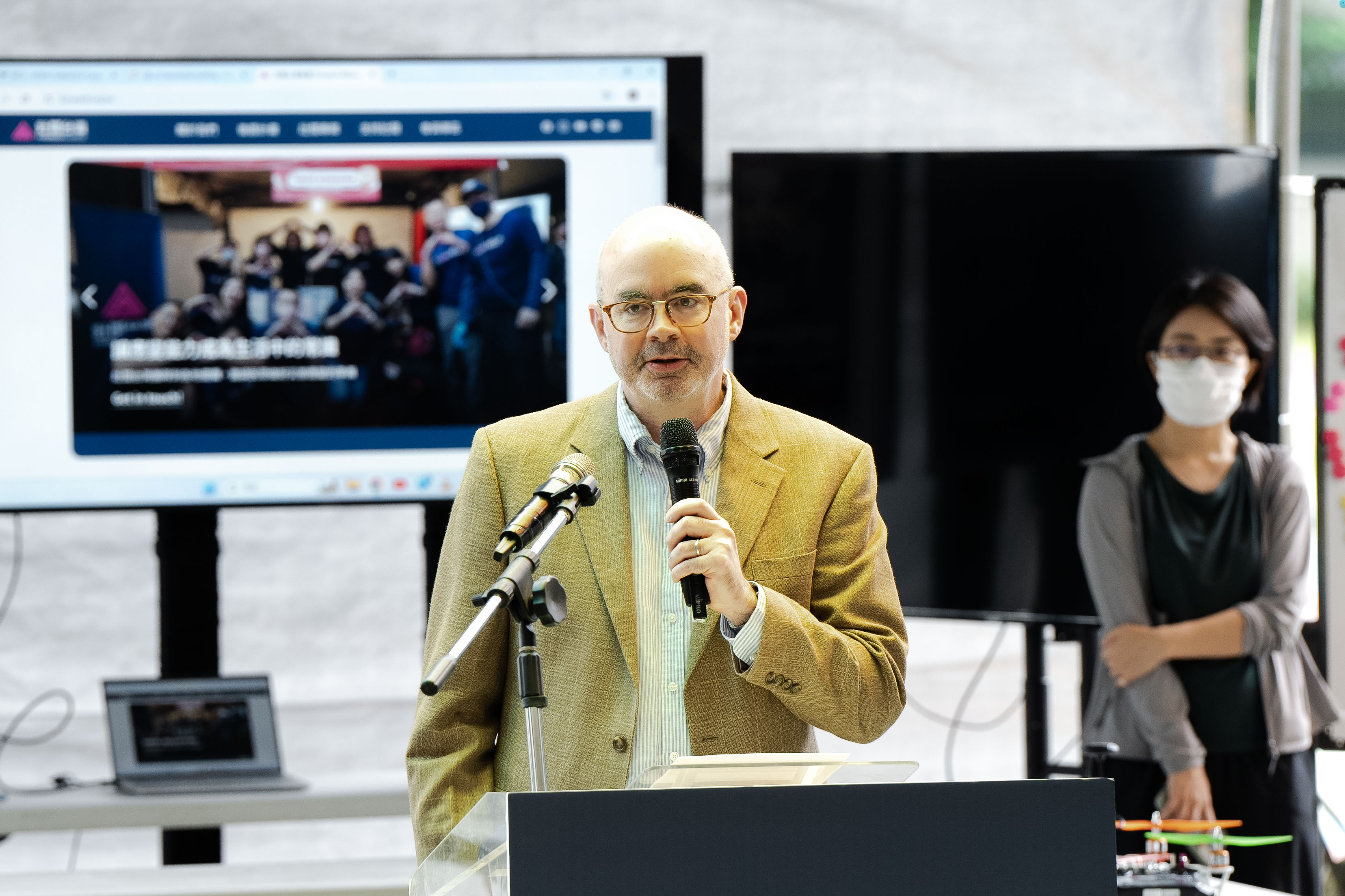 美國在台協會處長谷立言14日出席「壯闊台灣」防災演練活動，致詞時除讚賞賴清德總統所成立的「全民防衛韌性委員會」，也表示AIT關心台灣能源、通訊及網路安全等議題。（記者楊仁翔 攝）