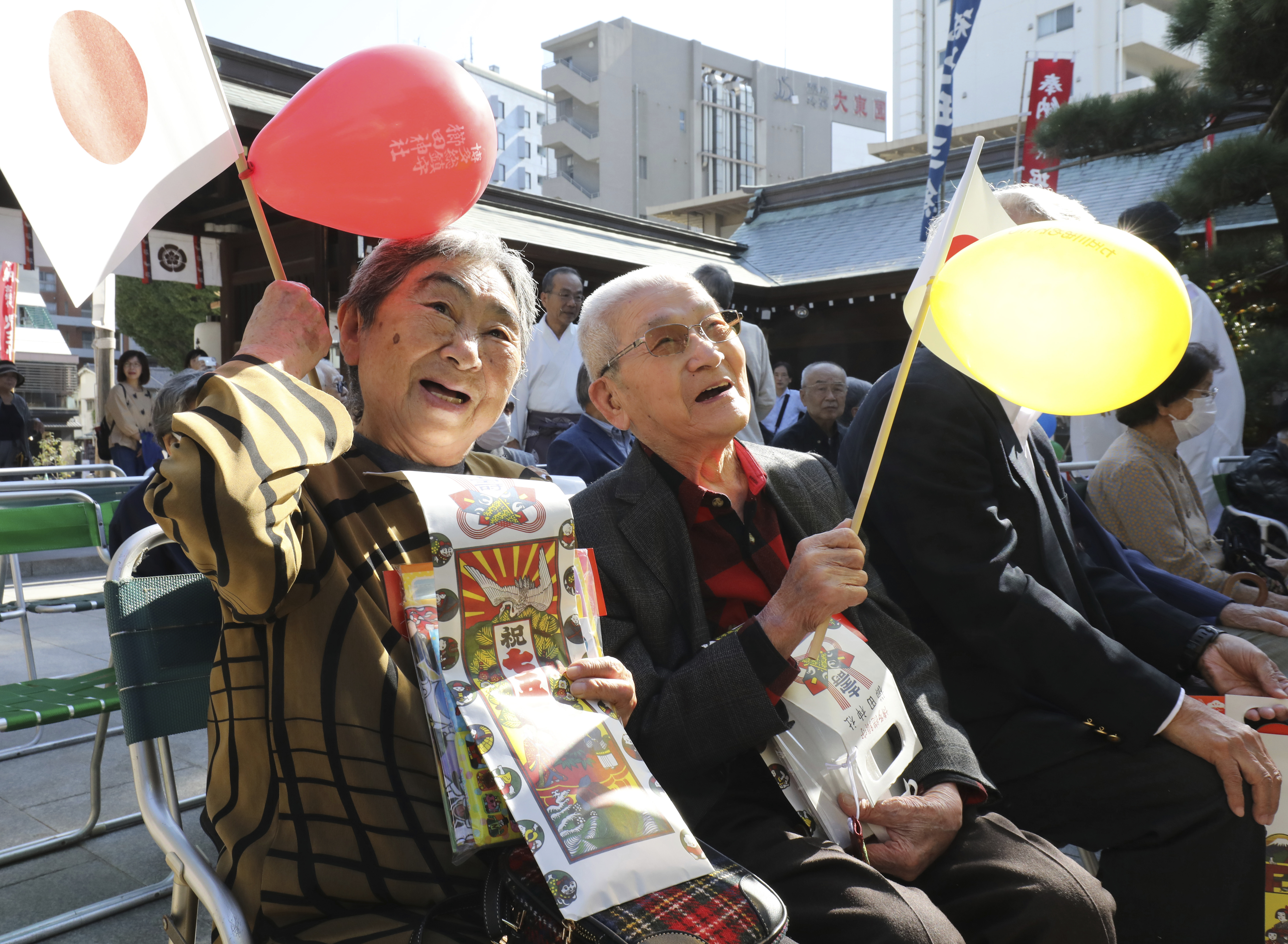 據日本官方推估，目前65歲以上高齡者共有3625萬人，而2023年仍在工作的高齡者有914萬人。示意圖。(美聯社/達志影像)