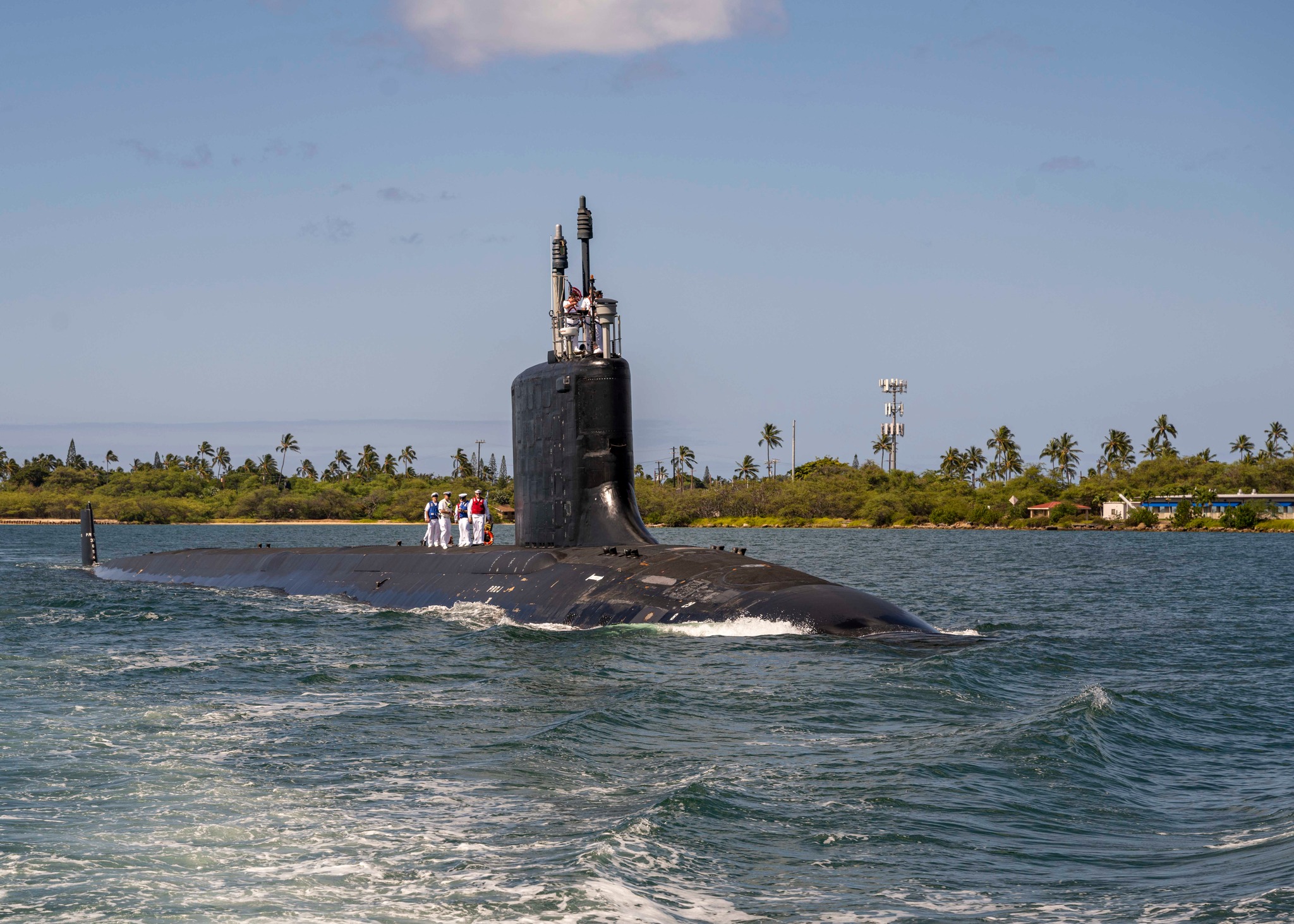 美國海軍核動力潛艦佛蒙特號（USS Vermont, SSN-792）。 (圖:@PacificSubs)
