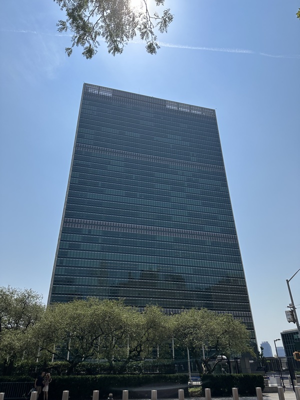 聯合國大會重頭戲的各國領袖總辯論將於24日登場，圖為位在紐約市的聯合國總部大樓。(圖：中央社)