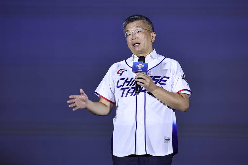 世界12強棒球賽將於11月10日開打，B組預賽23日舉行賽事記者會，中華職棒會長蔡其昌(圖)致詞表示，球是圓的，會不會贏，天才會知道，但會努力做最好的準備。 (圖：中央社)