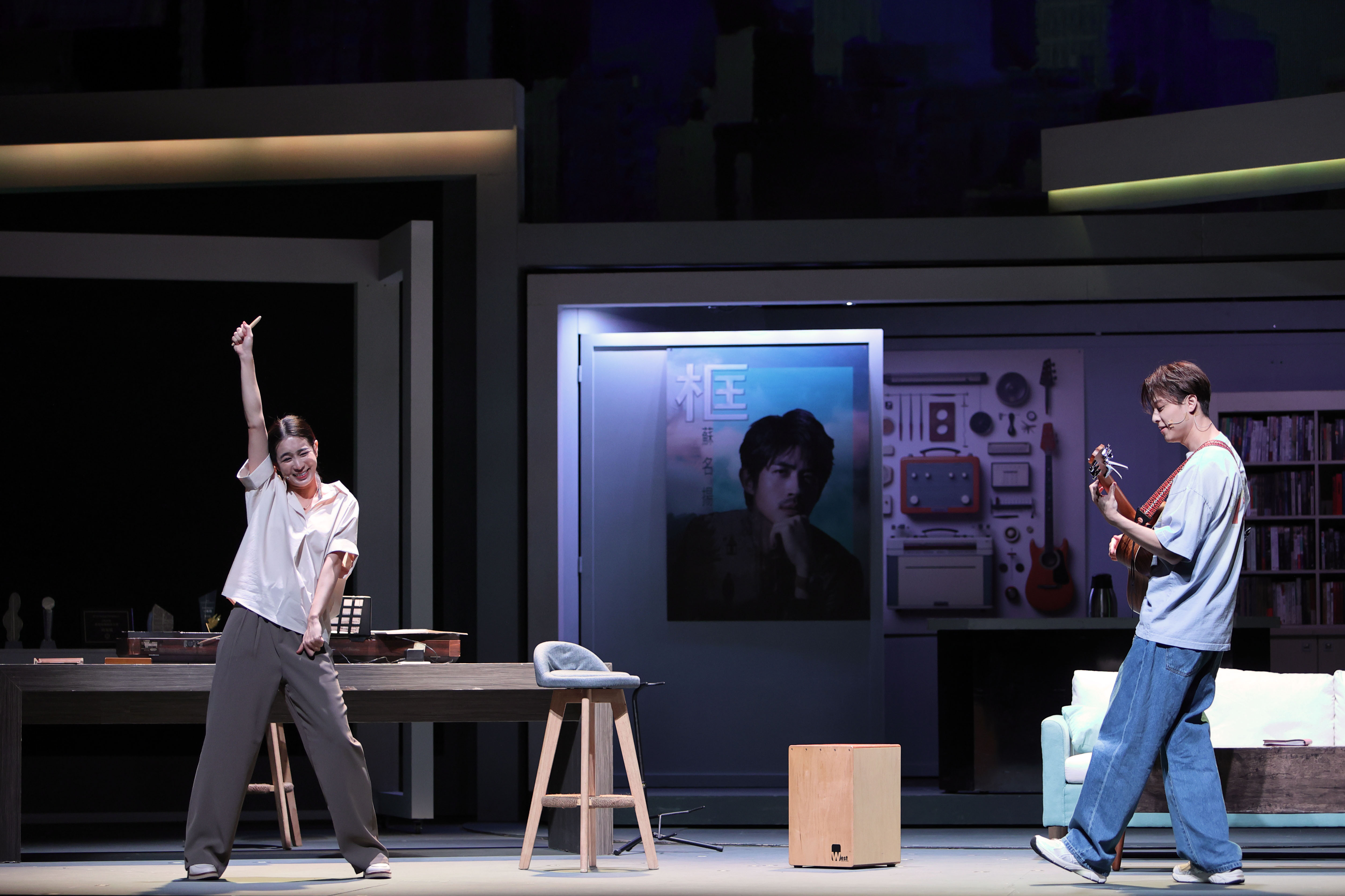 故事工廠重製《男言之隱》，由温貞菱(左)、邱勝翊(右)掛帥主演，台北首演4場票房開紅盤。(故事工廠提供)