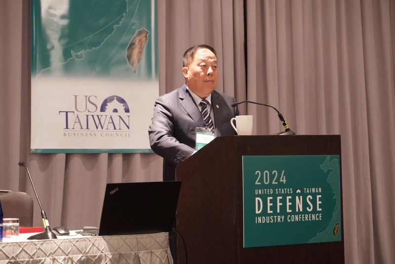 國防部副部長徐衍璞(圖)23日在美台國防工業會議發表主題演說，呼籲台灣能比照日澳獲共同授權生產，加速發展關鍵性武力。（國防部提供/中央社)