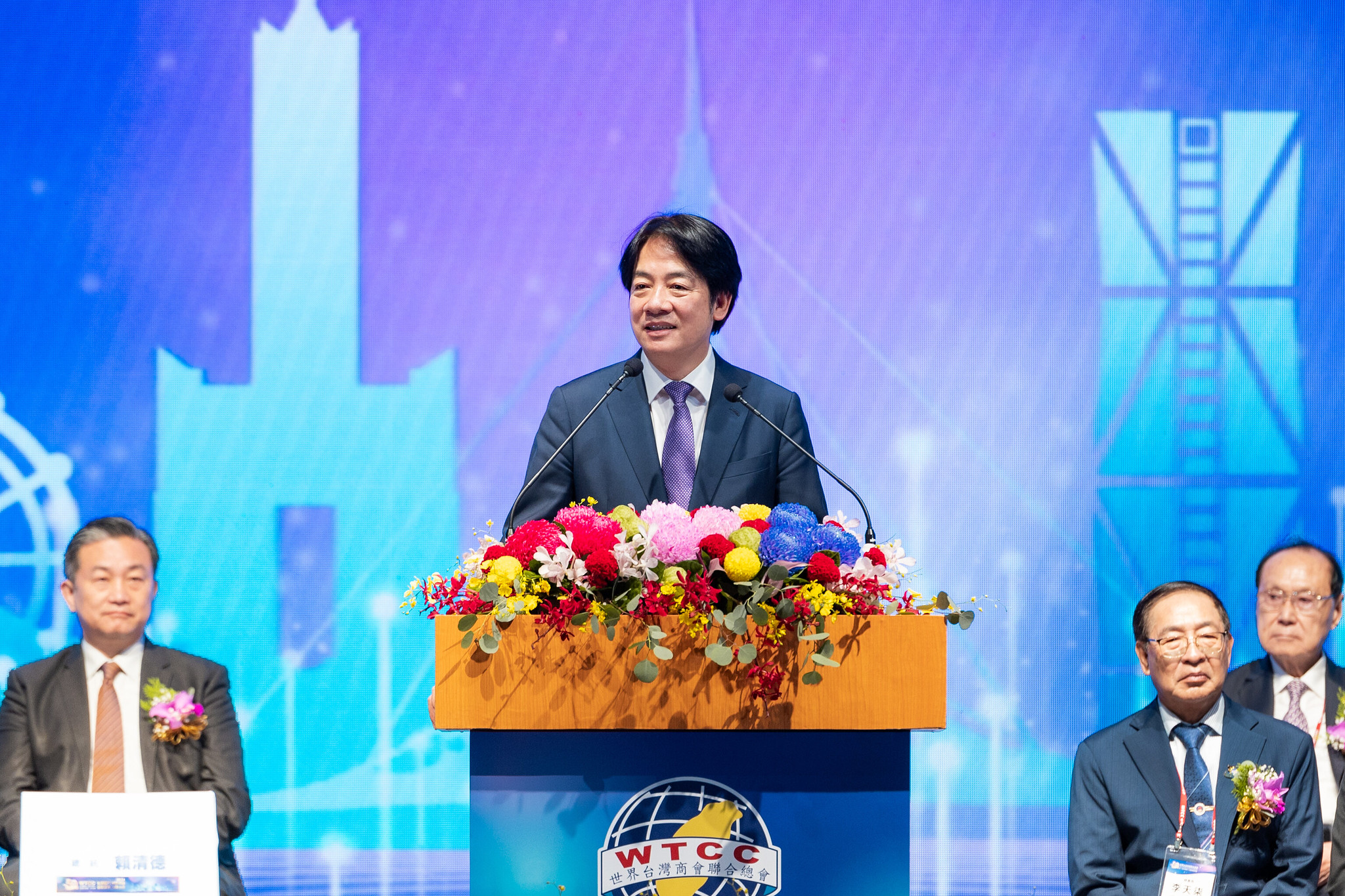 賴清德總統出席世界台灣商會聯合總會第30屆年會暨第3次理監事聯席會議開幕典禮。(總統府提供)