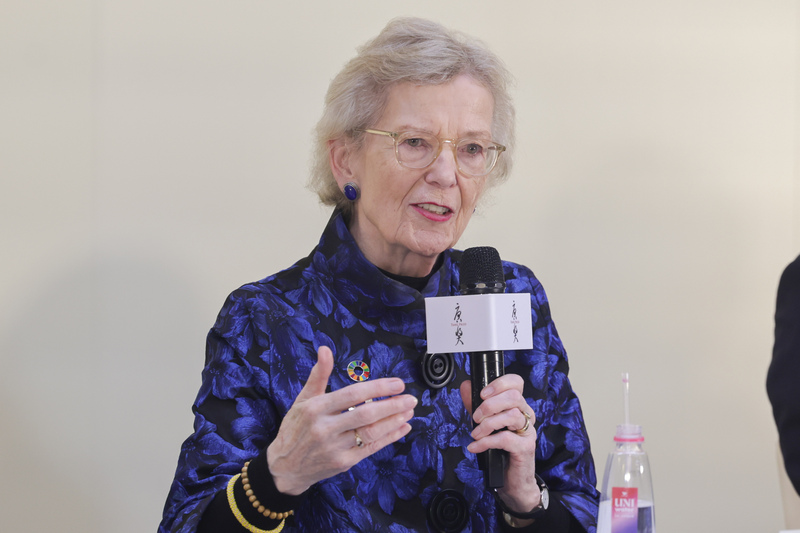 唐獎第6屆得獎人演講28日在國家圖書館舉行，邀請法治獎得主、愛爾蘭前總統瑪麗．羅賓遜演講，她會後出席記者會回答媒體提問。(圖：中央社)