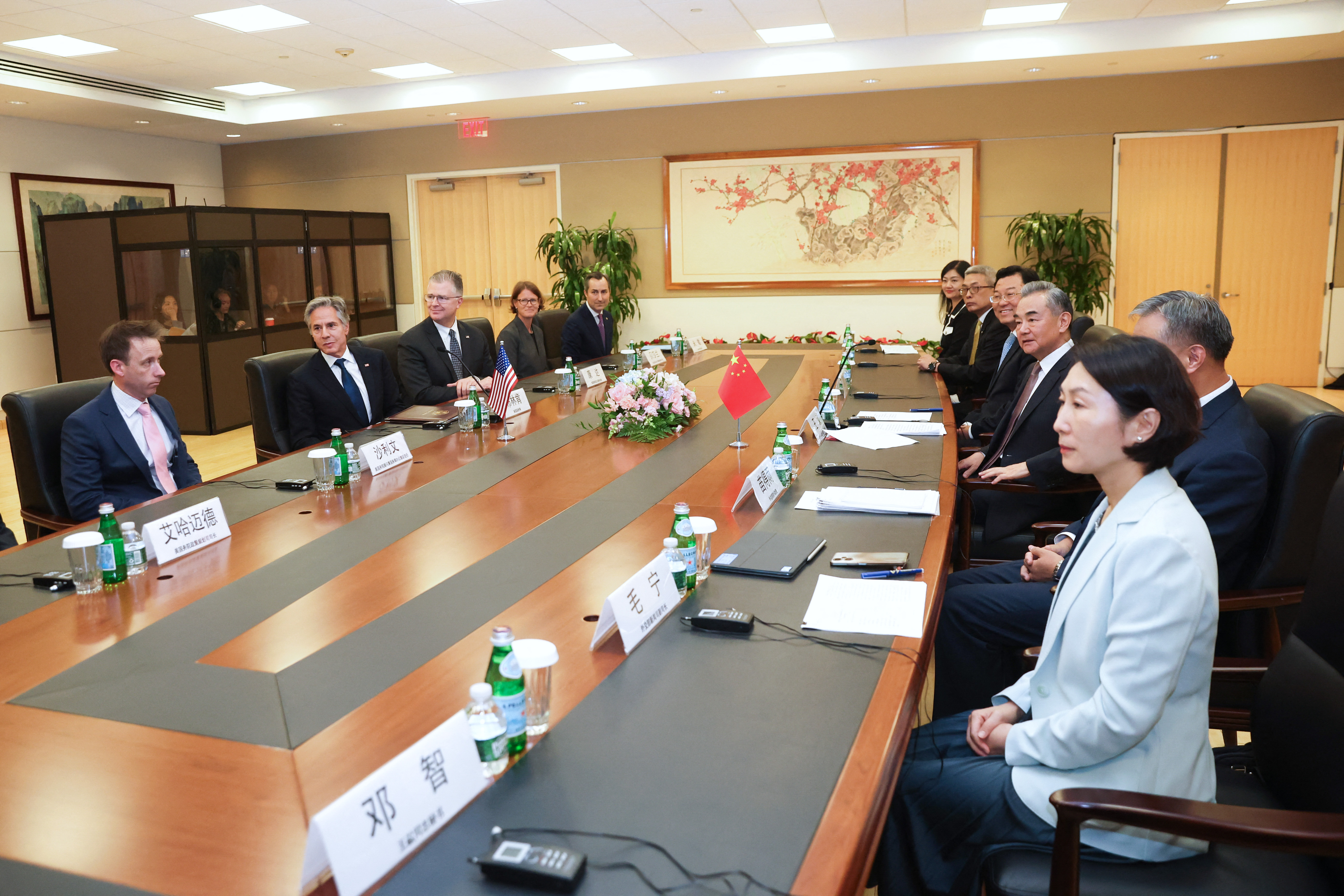美國國務卿布林肯(Antony Blinken)在紐約與中國外交部長王毅會面。(AFP)