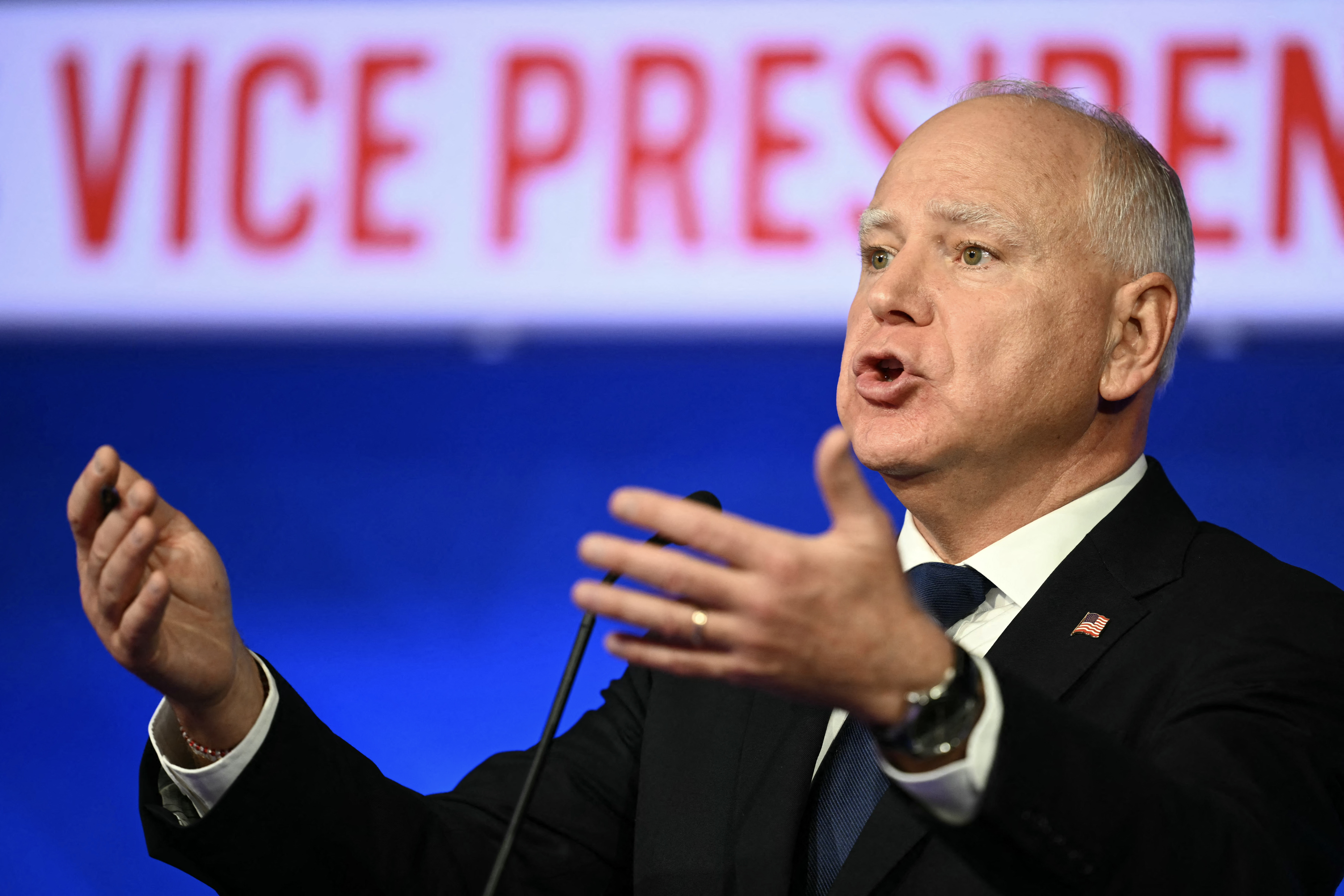 美國民主黨副總統候選人華茲(Tim Walz)。(AFP)