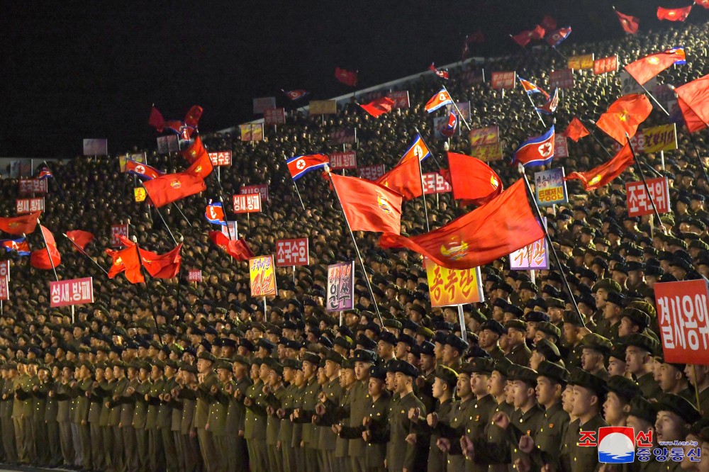 圖為北韓百萬青年參軍。(翻攝KCNA)