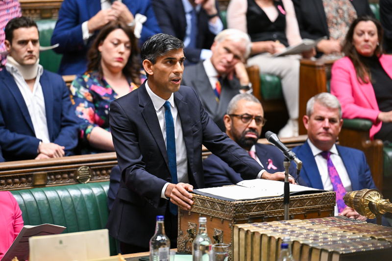英國國會下議院16日舉行「首相答問」，前首相、現任在野保守黨黨魁蘇納克關切中國近日的台海軍演、以及政府疑似阻撓「前台灣總統」訪英，並呼籲捍衛台灣民主。（英國國會下議院提供） (圖：中央社)