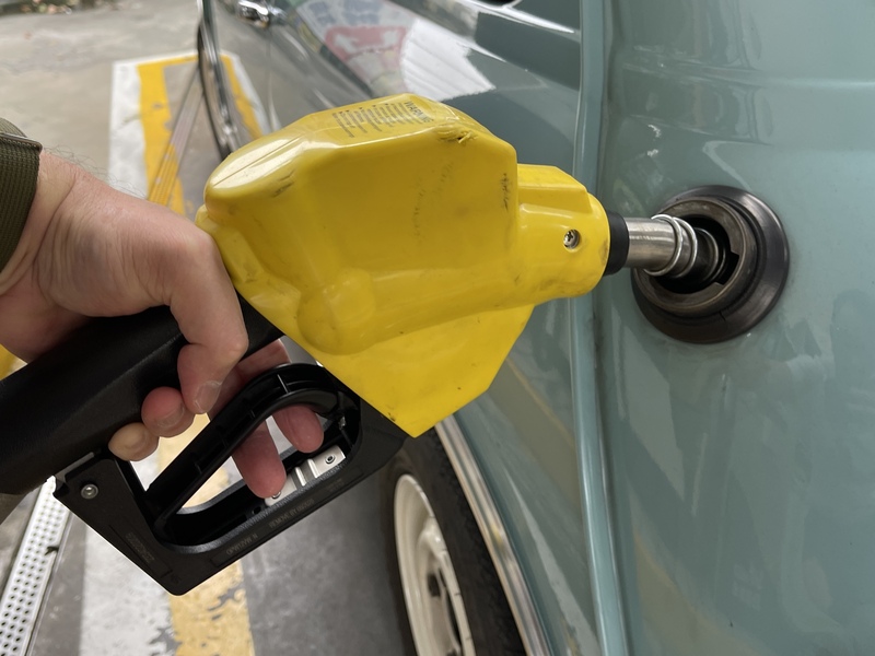 台灣中油宣布，20日凌晨零時起，汽油、柴油價格各調漲新台幣0.4元及0.2元。(圖：中央社)