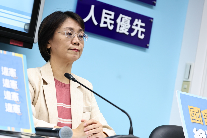 國民黨立委翁曉玲提案修正「兩岸人民關係條例」，刪除退將赴中參與黨政軍活動的罰則，再度引發爭議。資料照。(圖：中央社)