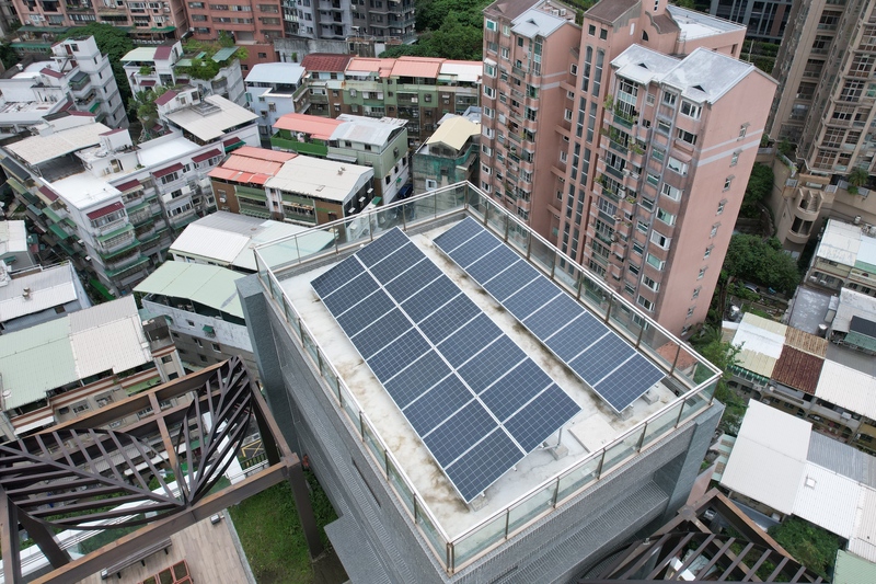經濟部3日強調，台智電預計增資後泛官股持股將略多於民間企業，且台智電啟售綠電後，最快1、2年就可損益兩平。(圖：中央社)