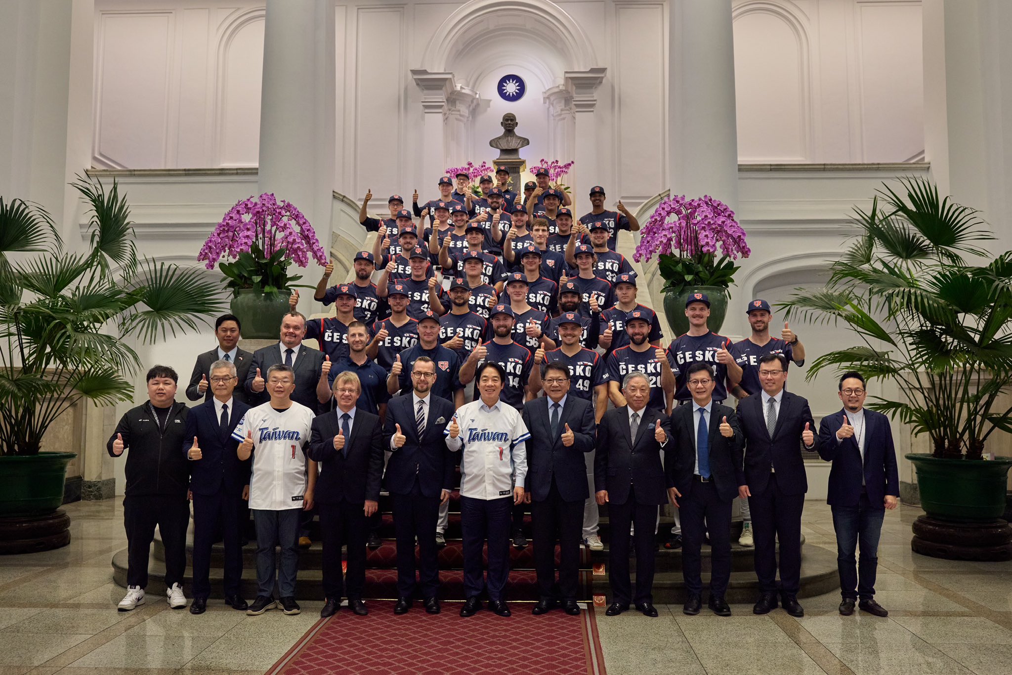賴清德總統今天(1日)下午接見「捷克國家棒球代表隊」，表示捷克是台灣在歐洲的重要民主盟友，今年6月成立的「捷克中心台北」更代表兩國持續深化夥伴關係。(X平台 : Baseball Czech)