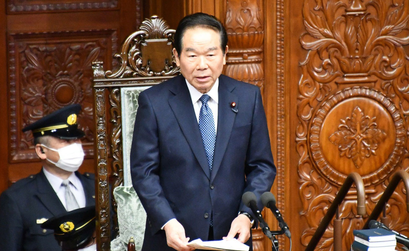 日本眾議院8日進行朝野協商，確認推舉自民黨額賀福志郎連任議長。資料照。(翻攝額賀福志郎官網)