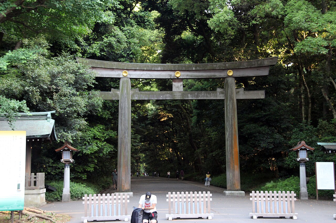 明治神宮鳥居。示意圖。(圖：取自維基百科)