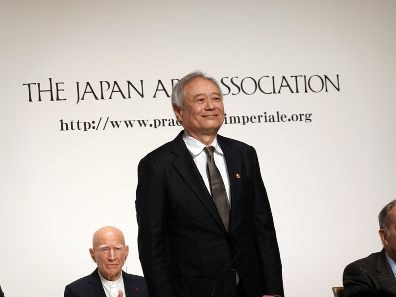 導演李安18日在第35屆高松宮殿下紀念世界文化獎記者會上表示，日本電影對全世界一直有著深遠的文化影響，身為第一位來自台灣的得獎者，他感到既驕傲又無比感激。 (圖：中央社)