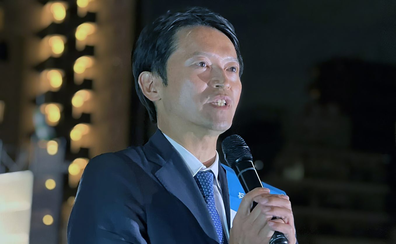 無黨籍的齋藤元彥2021年7月首次當選兵庫縣知事，當時以43歲的年齡成為日本第二年輕的知事之一。資料照。(翻攝齋藤元彥IG)