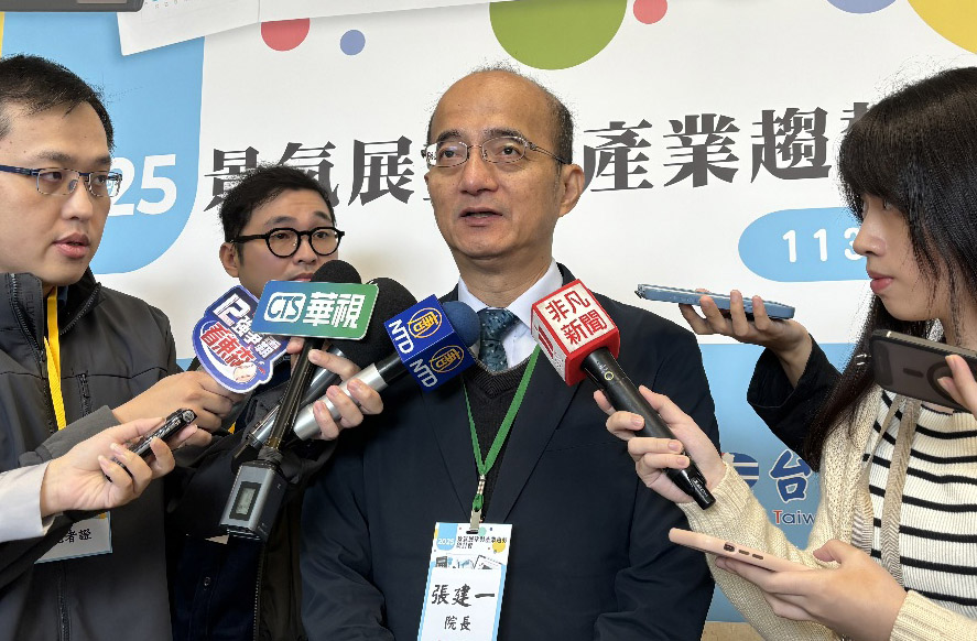 央行理事之一、台灣經濟研究院長張建一今天(25日)表示，電價上漲壓力很大，加上通膨走勢仍需觀察，未來沒有降息空間，反而有升息壓力。(資料照/楊文君 攝)