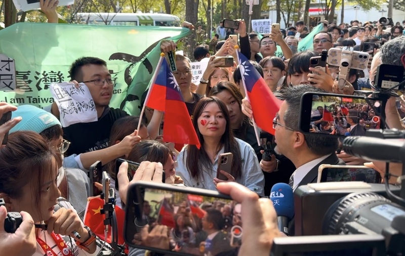 台北-北京：陸生來台參訪掀波、中國大陸學者直陳經濟問題遭刪文、中國大陸大學開婚戀課程 episode artwork