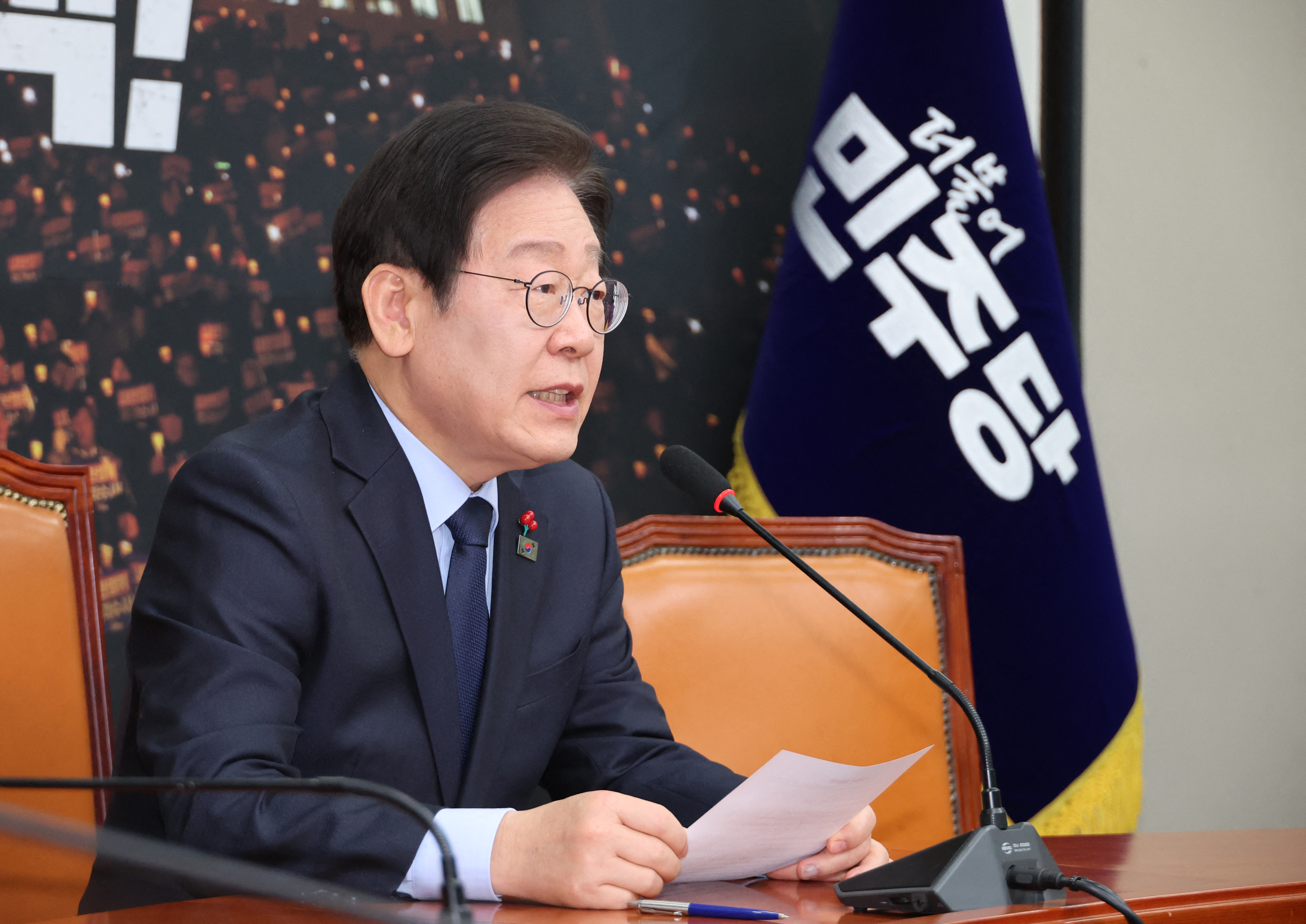 在新一屆韓國總統大選熱門人選中，最大在野黨共同民主黨前黨魁李在明支持率達48.8%，領先其他候選人。（AFP）