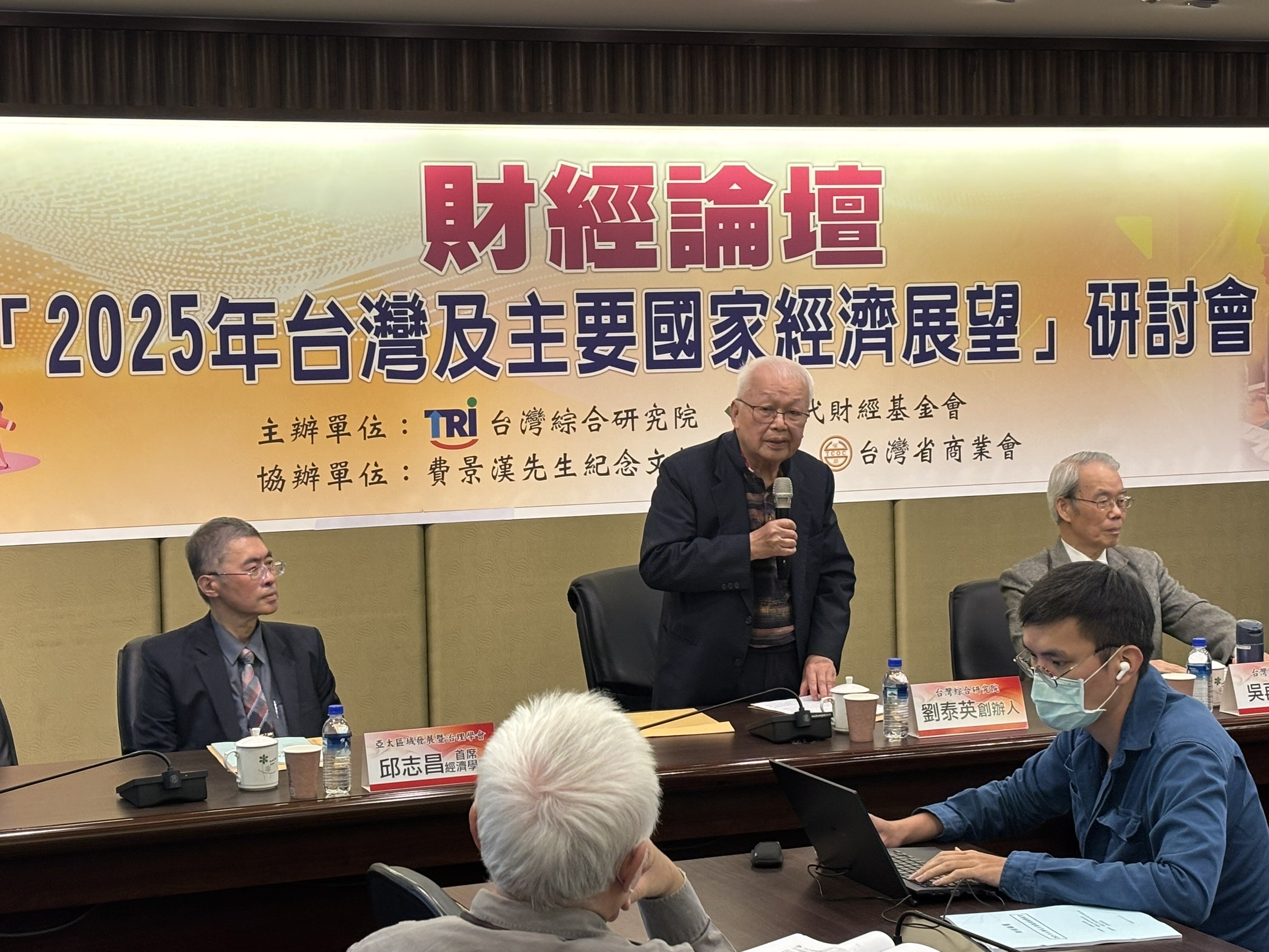 台綜院創辦人劉泰英指出，未來經濟發展以AI為核心，將讓台灣長期保有成長動能。（楊文君攝）