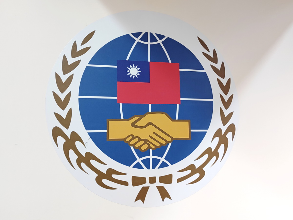 為因應美國對等關稅對僑台商衝擊，僑委會今天(5日)表示，將壯大商會體系、協助精進經營體質以擴大商機。(央廣檔案/記者王照坤 攝)