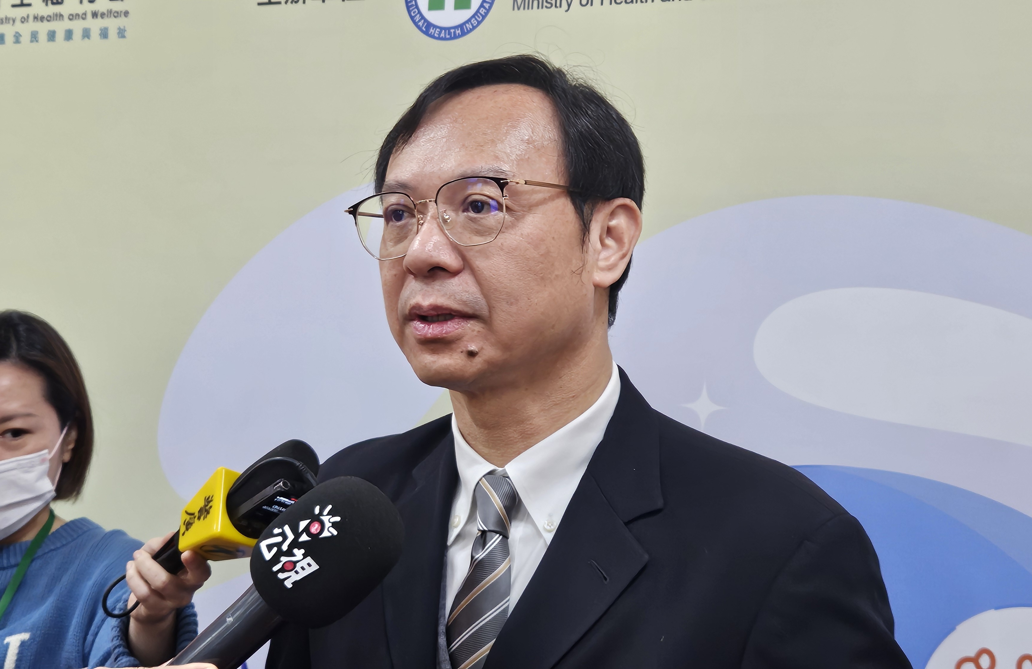 健保署長石崇良25日表示，累計至今年2月，共申報2041件，肺癌、攝護腺癌、卵巢/輸卵管及腹膜癌居前3名。(資料照/劉品希 攝)