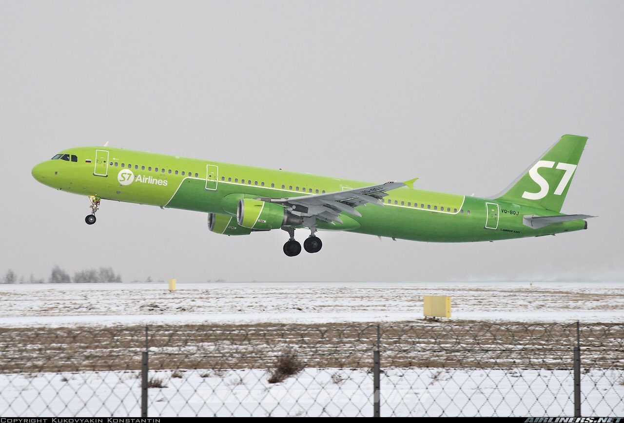 西伯利亞航空(Siberia Airlines)空中巴士A321客機。(X@ClassicsPlanes)