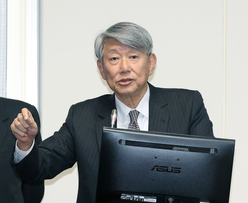 經濟部長郭智輝（圖）27日與媒體座談時表示，行政院補貼台電預算遭立院刪除，仍希望立法院能在3月底電價審議會召開前，能同意撥補台電預算。 (圖：中央社)