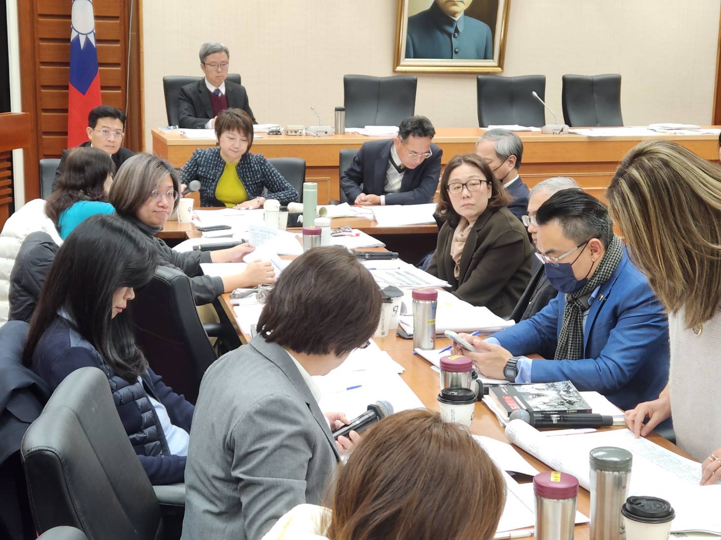 立法院教委會9日逐條審查行程院提出的《不義遺址保存條例草案》，不過朝野立委對於條例中定義的威權統治時期，依舊爭論不休，沒有共識。(江昭倫 攝)