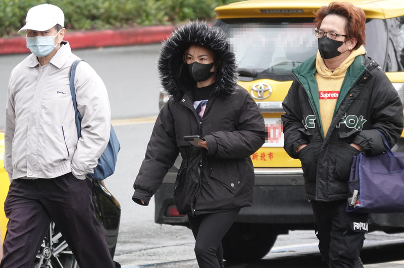 南方雲系北移各地轉雨，早晚偏冷白天高溫24度。資料照。(圖：中央社)