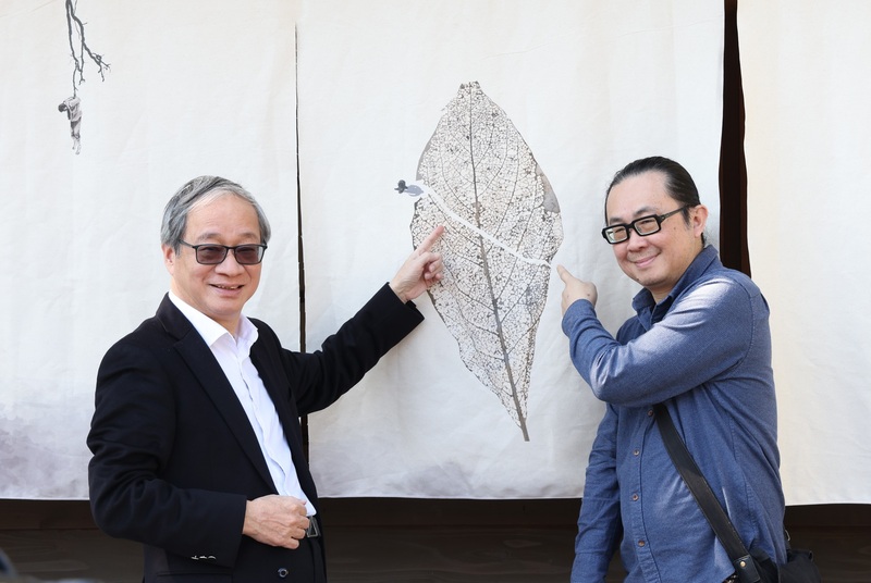 文化部長李遠(左)表示，若文化預算再遭刪減，就像斷了葉脈的葉子，終將枯萎而死。他將持續努力溝通獲得支持，期盼盡力保留經立院教文會理性討論過的預算版本。(文化部提供)(圖：中央社)