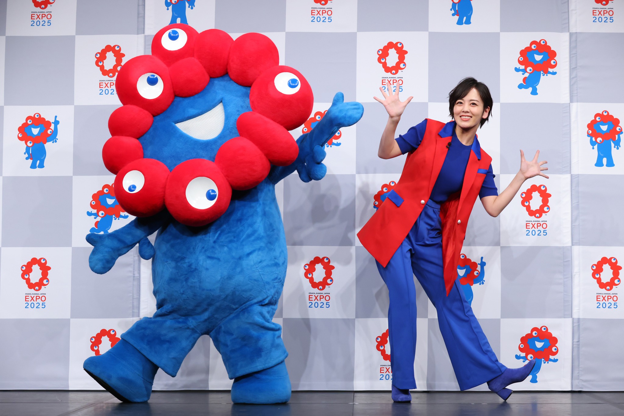 台灣赴日本旅遊人數去年再創新高，而今年大阪即將舉辦為期半年的「世界博覽會」，再為日本旅遊市場添柴火。圖為大阪世博會吉祥物脈脈。(FB/@expo2025japan)