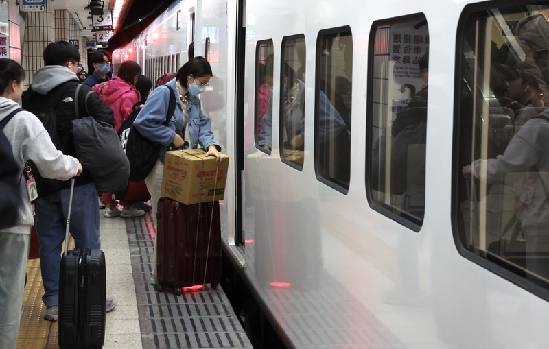 台鐵大改點，6/26起調整386列次。 (圖：中央社)