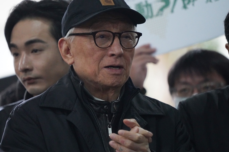 聯電創辦人曹興誠(前)遭媒體人質疑曾與中國女子婚外情。 (資料照：中央社)